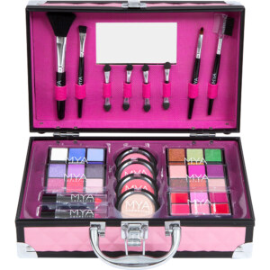 MYA MAKE UP BON VOYAGE MAKE UP CASE.